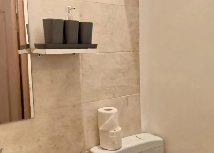 H Hotel Virtual Reception No On-Site Staff Szálloda 3*