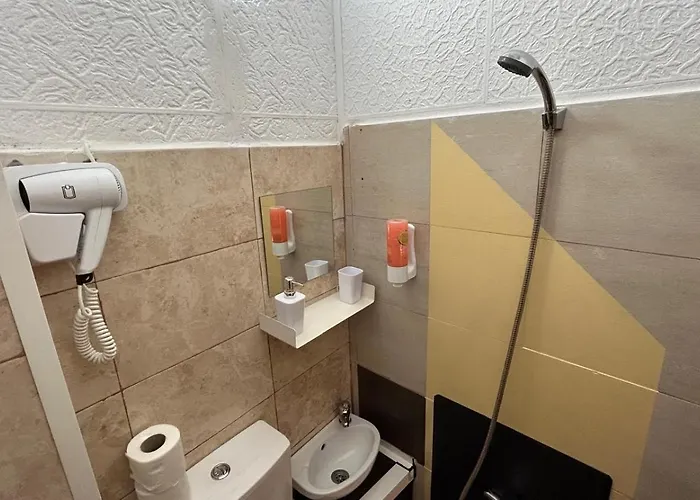 H Hotel Virtual Reception No On-Site Staff Bukarest