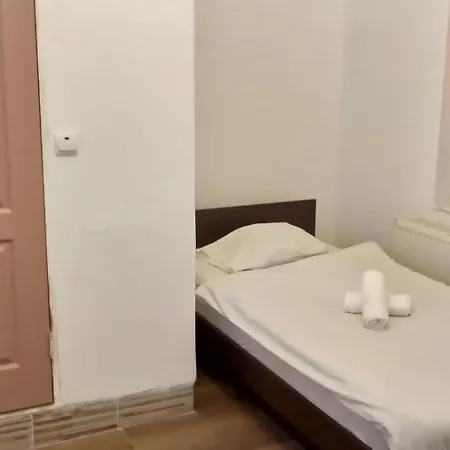 H Hotel Virtual Reception No On-Site Staff 酒店 布加勒斯特