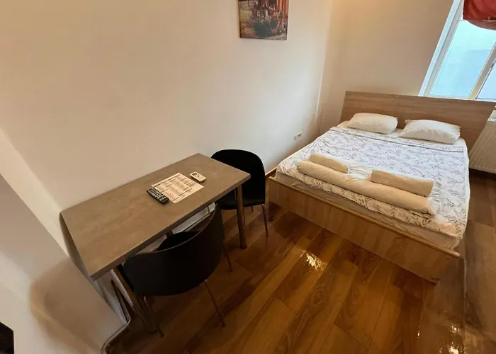 H Hotel Virtual Reception No On-Site Staff 3* Bukareszt