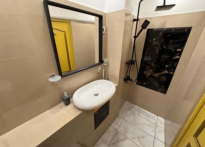 Hotell H Hotel Virtual Reception No On-Site Staff 3*